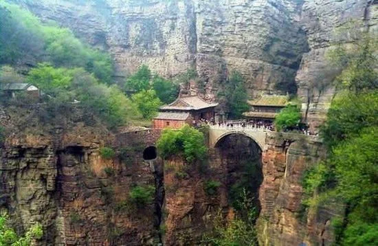 Cangyan Mountain temple and cliff valley route near Shijiazhuang