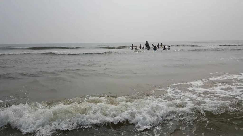 Sea waves on the Beidaihe coast in Qinhuangdao