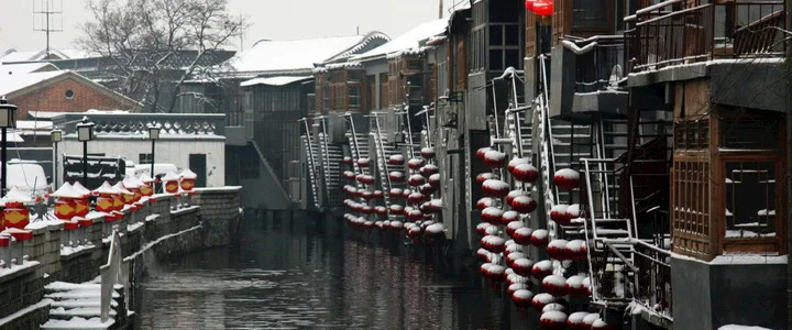 Waterfront buildings and lanterns in Shengfang Ancient Town
