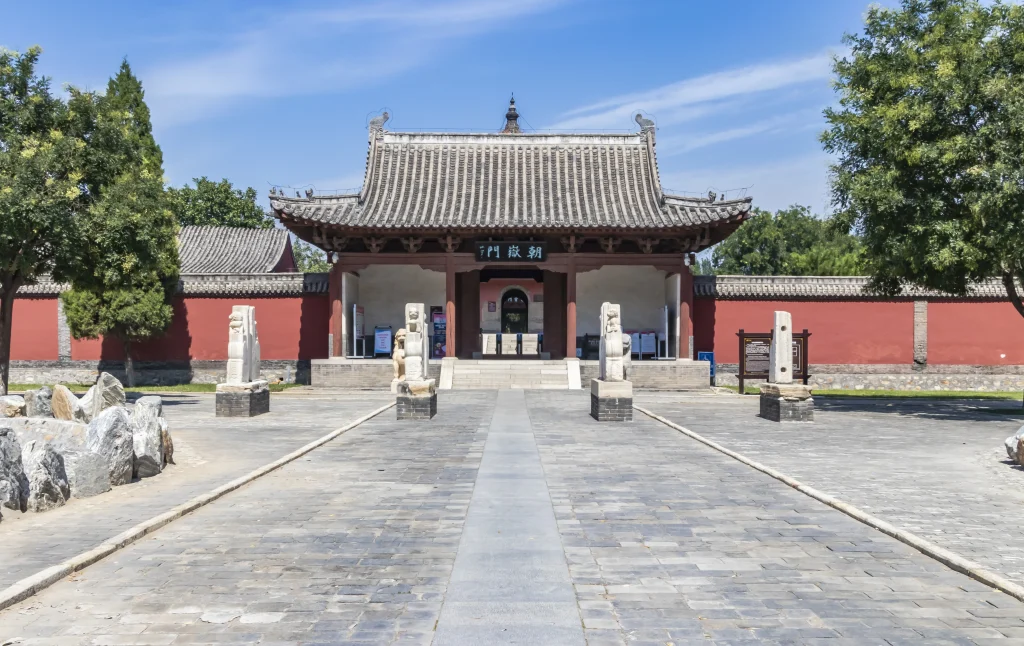 Chaoyue Gate and central approach at Beiyue Temple in Quyang, Hebei